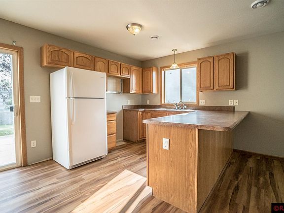 2nd image of 316 Cole Ct