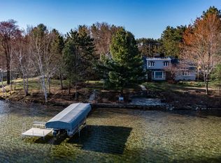 N2300 Country Ln, Waupaca, WI 54981