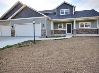 1282 Stintson Dr, Huntington, IN 46750