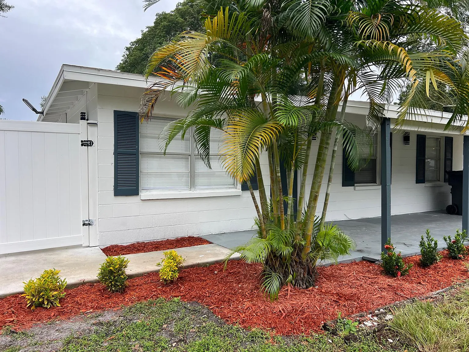 2 bed, 800 sqft, $1,995 — Photo 4