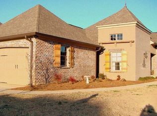 106 Hatheway Ln, Madison, MS 39110