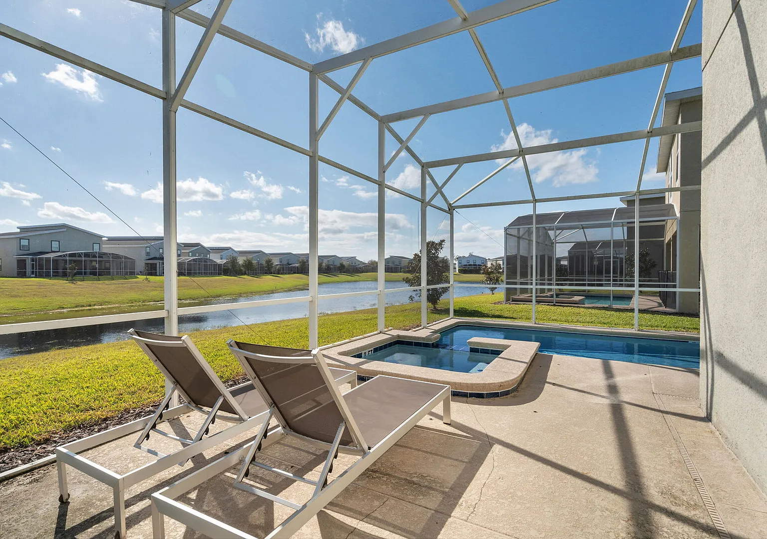 Chic 5Bed Home close to Disney parks — Photo 3