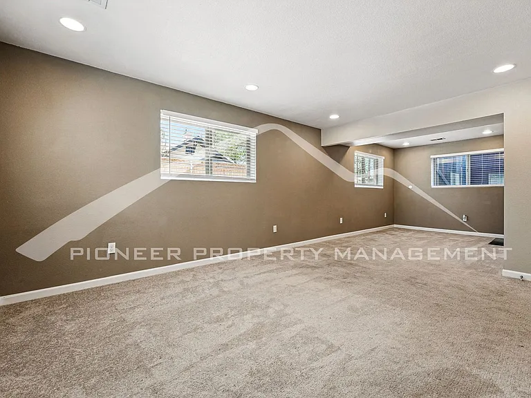 6803 W 32nd Ave — Photo 15