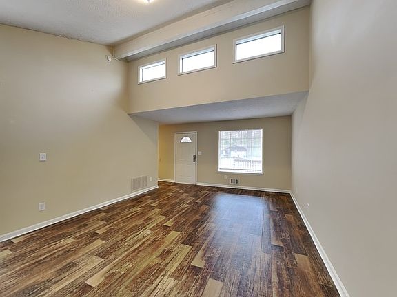 2nd image of 6928 Cedar Hill Ct