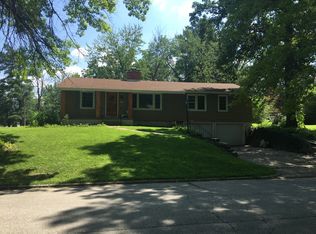 9 Allen Bend Dr, Decatur, IL 62521