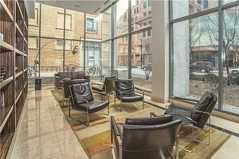 4th image of 38 Grenville St #4108