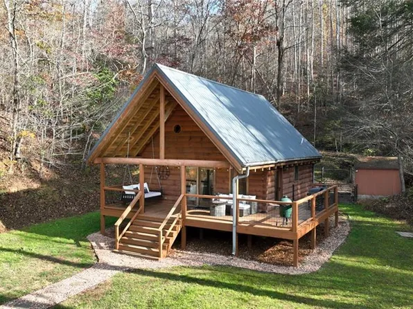 233 Garden Dr, Moravian Falls, NC 28654
