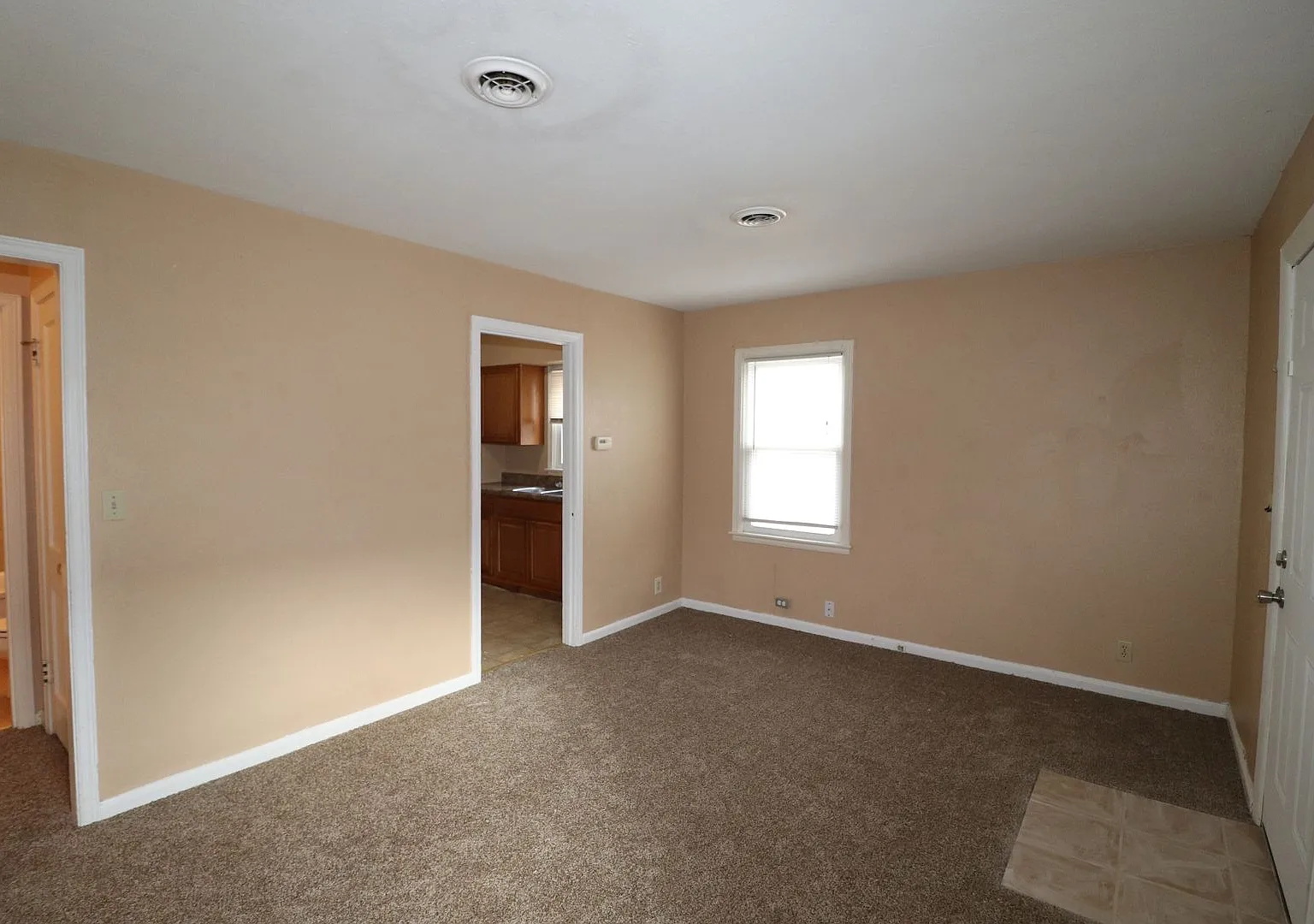 Spacious Home ready for rent! — Photo 3