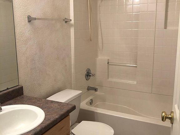 Upstairs hall bathroom