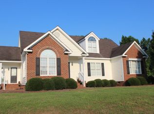 426 Woodfield Dr, Nashville, NC 27856