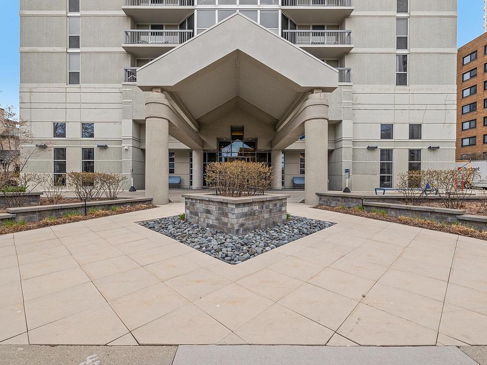 1st image of 1660 N Prospect AVENUE #2806
