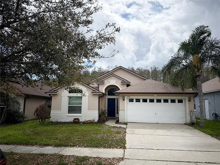 1726 Nestlewood Trl — Photo 1