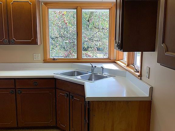 Kitchen-no appliances