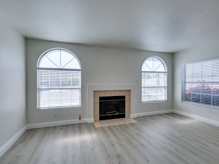 8476 Indigo Sky Ave — Photo 13