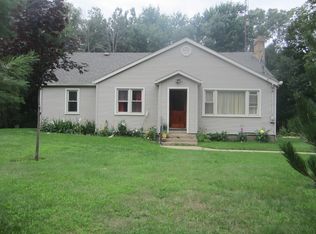 5140 Fikes Rd, Coloma, MI 49038
