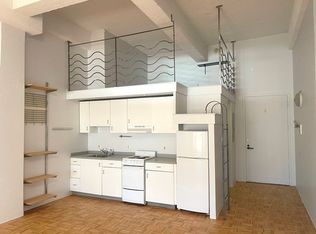63 Brookline Ave #202, Boston, MA 02215