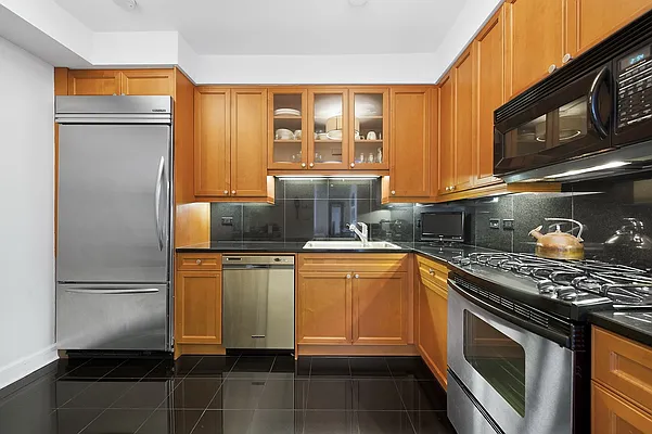 Sold by Nest Seekers International | media 12