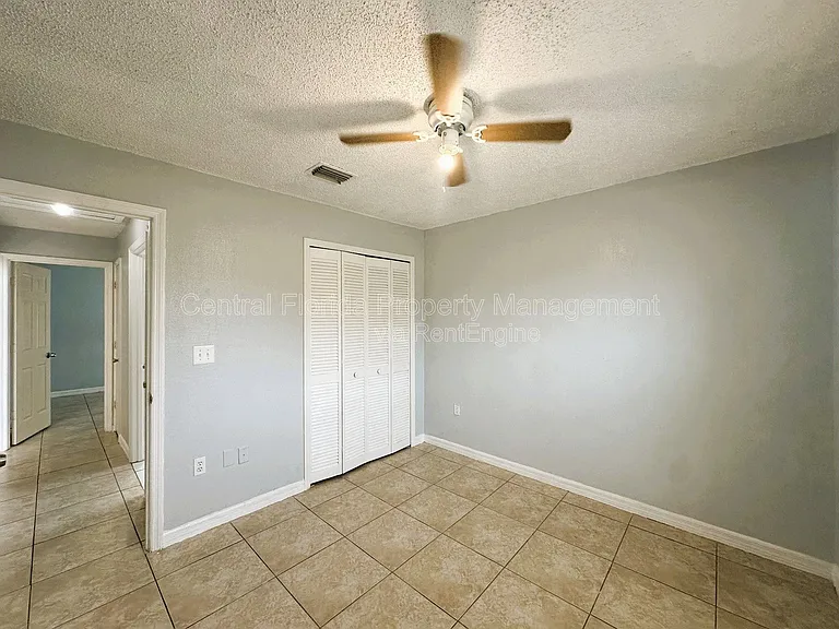 11818 Shotgate Ct — Photo 18