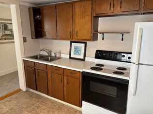 16 Kinderhook St #3, Chatham, NY 12037