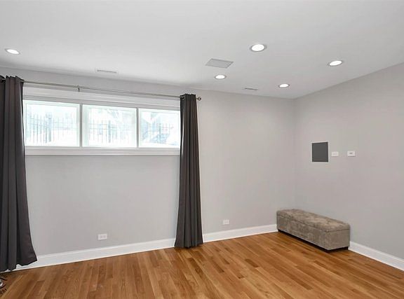 5th image of 2135 N Bingham St
