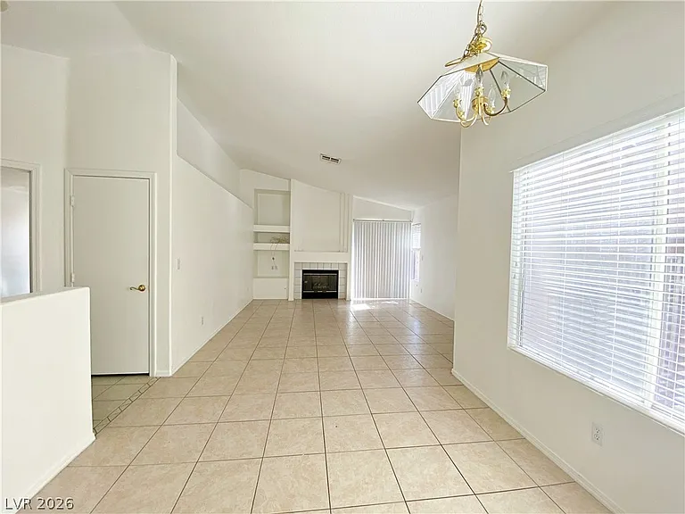 873 Prairie Grass Dr — Photo 10