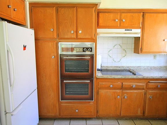 3rd image of 1450 Abajo Dr