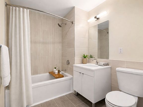 4th image of 25-21 43rd Ave #704