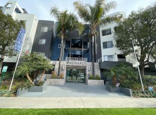 7918 Reseda Blvd, Reseda, CA 91335