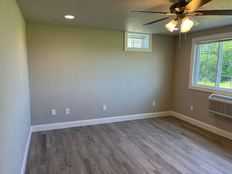 Salem Run Apartments - Phase 1 — Photo 24