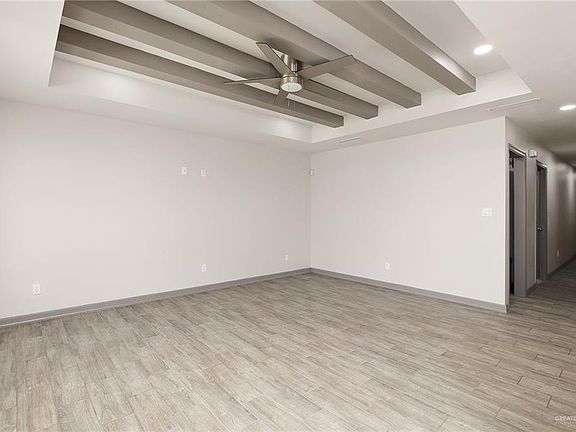 4th image of 2106 Trinity St