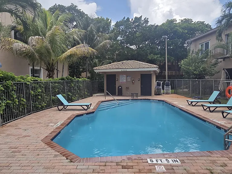 8320 Lagos De Campo Blvd — Photo 31