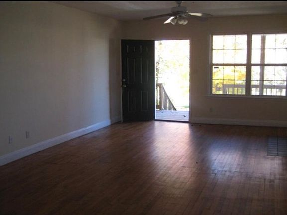 3rd image of 2308 Highland Ave