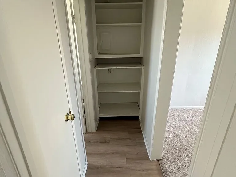 2839 Judson Ave — Photo 10