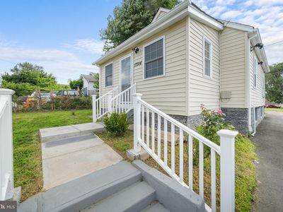 17914 Dr David Cline Ln, Dumfries, VA, 22026