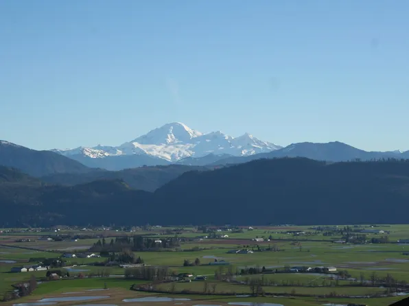 35931 Empress Dr #9, Abbotsford, BC V3G 2M8