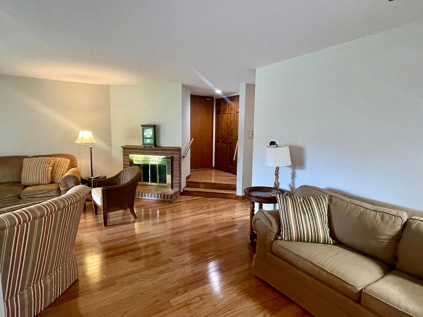 Williams Bay condo, fully furnished. 2 Bedrooms, 2 Bathrooms, 1 Car...Cable/Internet included! — Photo 2