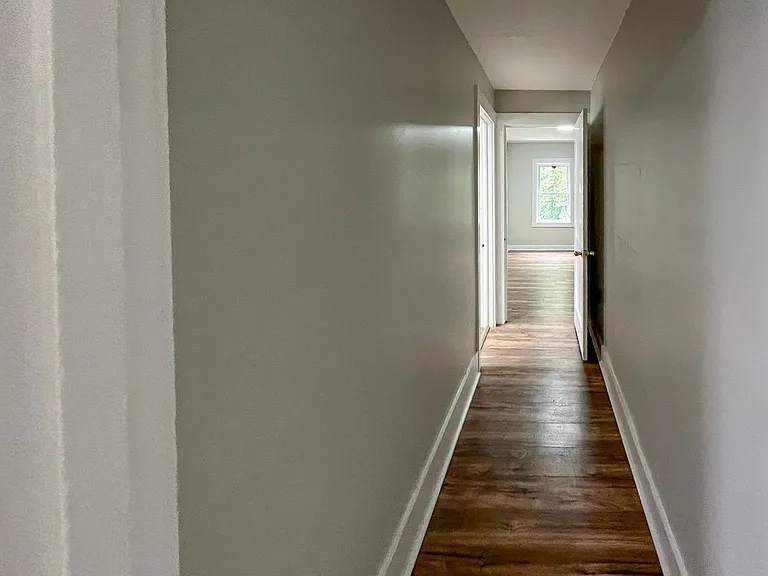 817 State St — Photo 3