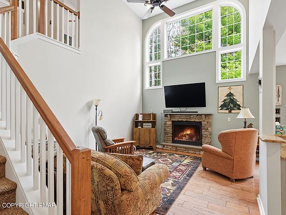2nd image of 493 Brookside Dr