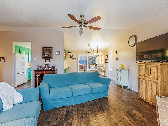 5th image of 5550 Tanager Ct SE