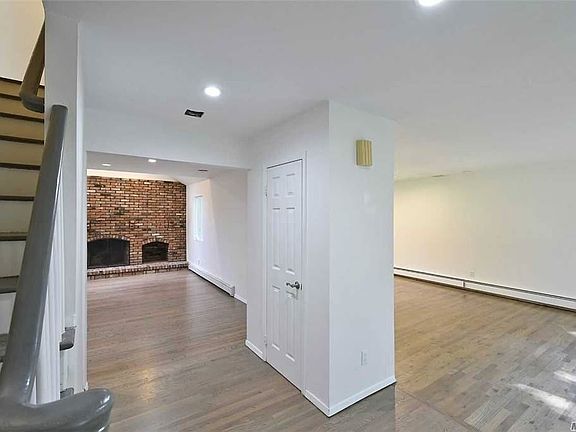 4th image of 9 Bayard Dr