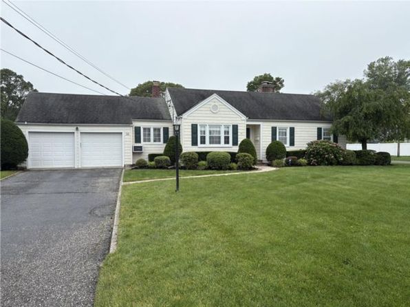 38 Bradish Ln