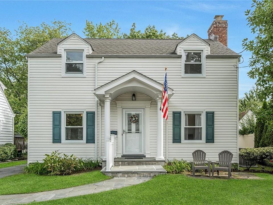 1st image of 211 Lincoln Place