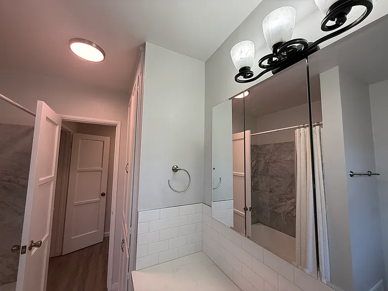 1222 McClellan Dr #8 — Photo 15
