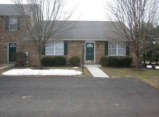 95 Dorchester Ln, Pottstown, PA 19465
