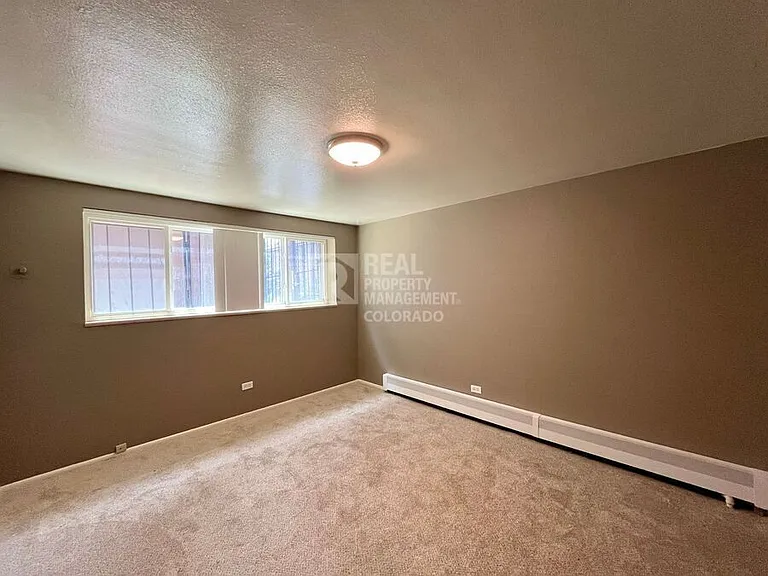 1221 N Clarkson St #2 — Photo 12