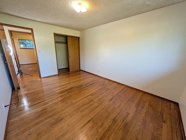 16003 5th Ave NE #1 — Photo 15