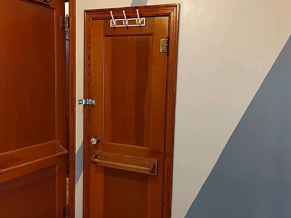2nd image of 1428 Asbury Ave