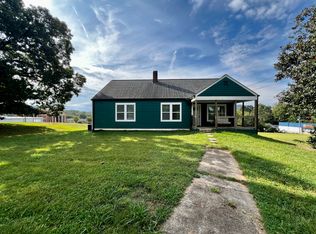85 W Jarrard St, Cleveland, GA 30528