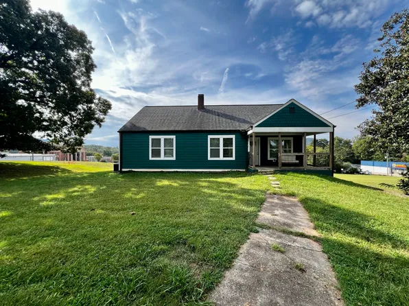 85 W Jarrard St, Cleveland, GA 30528