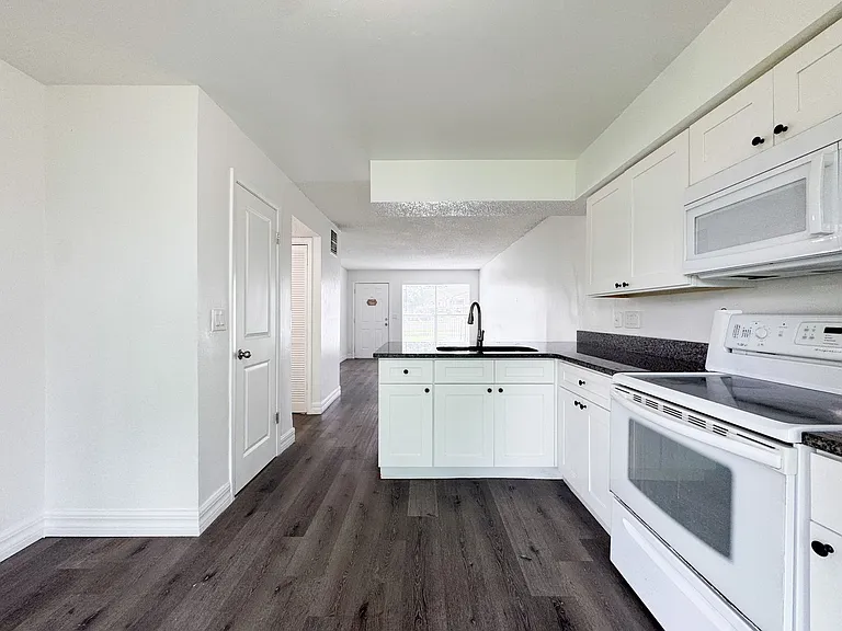 1905 Caralee Blvd #2 — Photo 10